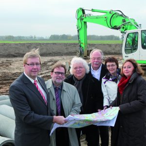 v.ln.r: Achim Tüttenberg, MdL, Frank Goossens SPD-Bürgermeisterkandidat, Stadtverordnete Jürgen Busch, Harald Schliekert. Andrea Heidrichs (Ratskandidatin) und Yvonne Andres