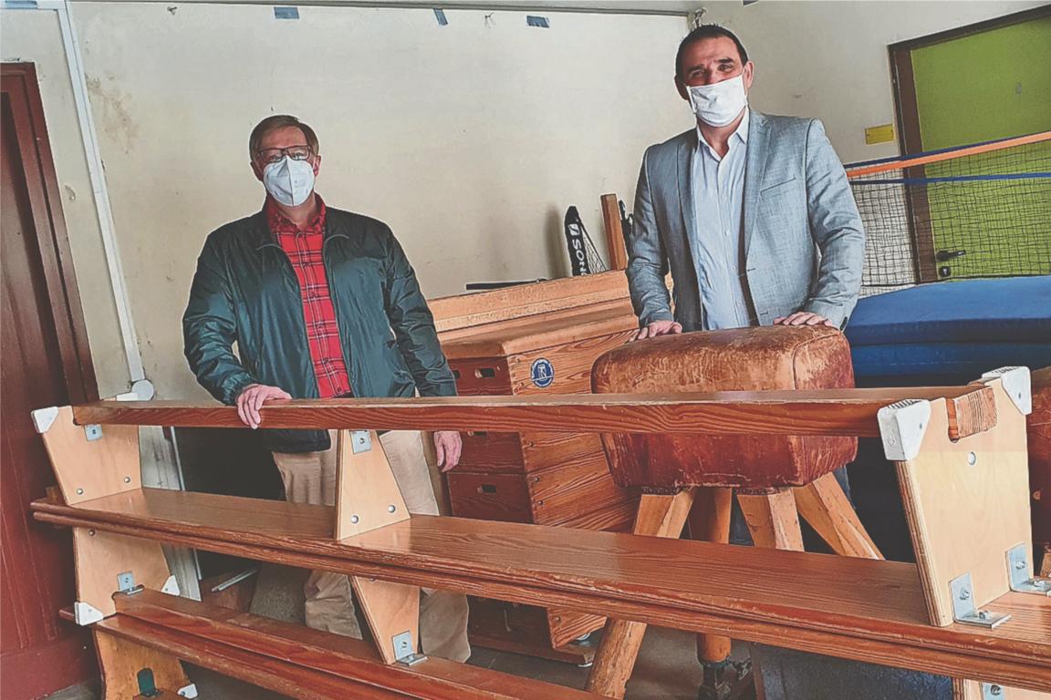 20221106_Hp_Turnerboden_SPD_Gruene_Fraktion_Troisdorf_Turnen_Sport_Senioren_Jugend_Foerderung