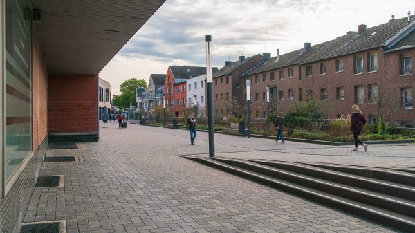 SPD_Fraktion_Troisdorf_Innenstadt_Begehung_Klima_Dokumentation_gruene_Inseln