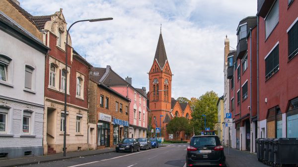 SPD_Fraktion_Troisdorf_Innenstadt_Begehung_Klima_Dokumentation_Wilhelmstra__e_Pflegezustand_Baumpflanzungen